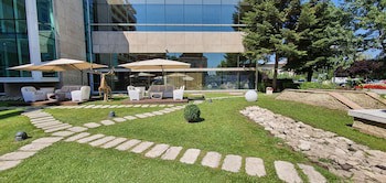 Aro Palace Hotel