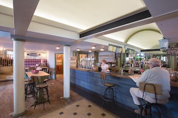 Crown Hotel Stamford