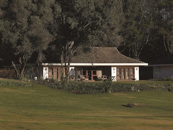 Fairmont Mount Kenya Safari