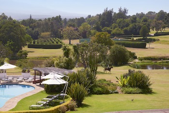 Fairmont Mount Kenya Safari