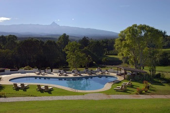 Fairmont Mount Kenya Safari