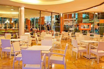 Ar Diamante Beach Spa & Convention Center