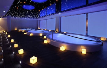 Ar Diamante Beach Spa & Convention Center