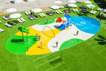 Ar Diamante Beach Spa & Convention Center