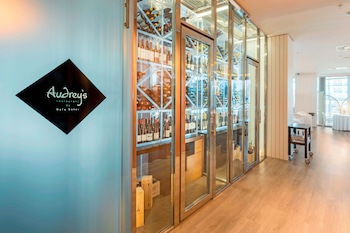 Ar Diamante Beach Spa & Convention Center
