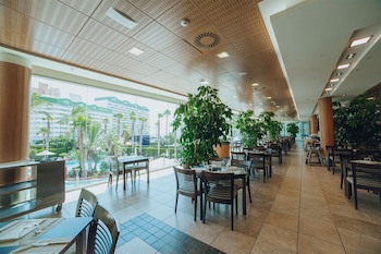 Ar Diamante Beach Spa & Convention Center