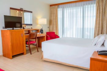 Ar Diamante Beach Spa & Convention Center