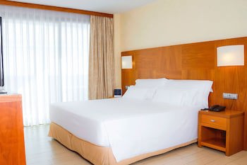 Ar Diamante Beach Spa & Convention Center