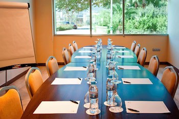 Ar Diamante Beach Spa & Convention Center