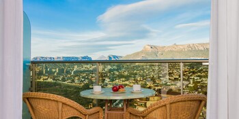 Ar Diamante Beach Spa & Convention Center