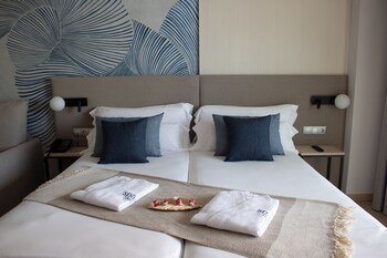 Ar Diamante Beach Spa & Convention Center