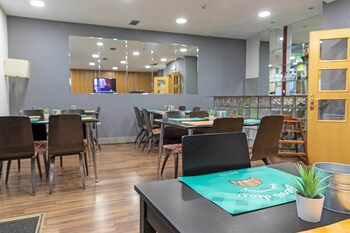 Hotel Alda Cardena