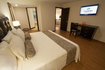 Country Hotel And Suites