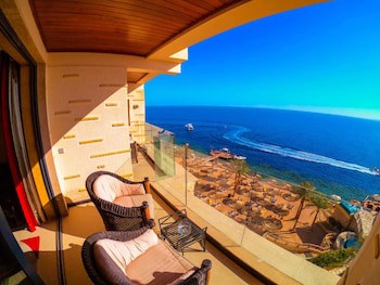 Reef Oasis Blue Bay Resort fotoğrafı