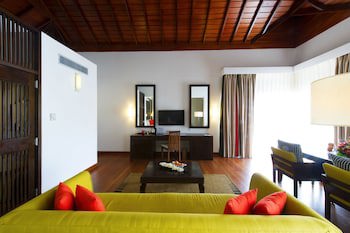 Club Hotel Dolphin