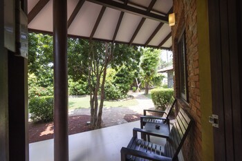 Club Hotel Dolphin