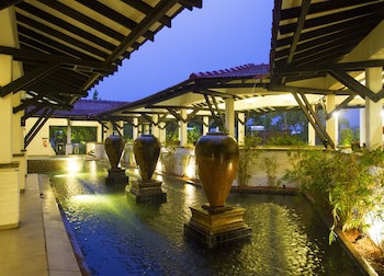 Club Hotel Dolphin