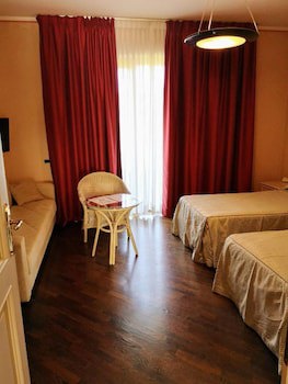 Serravalle Golf Hotel galeri fotoğrafı