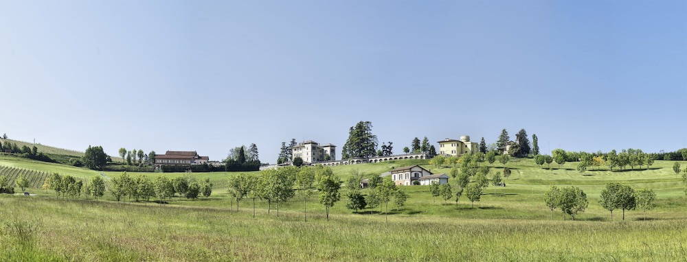 Serravalle Golf Hotel