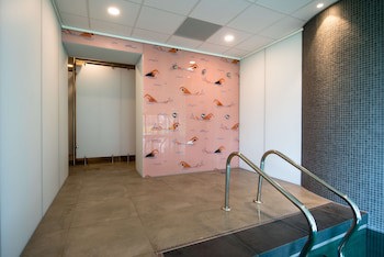 Flonk Hotel Groningen Zuid, Bw Signature Collection
