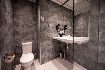 Flonk Hotel Groningen Zuid, Bw Signature Collection