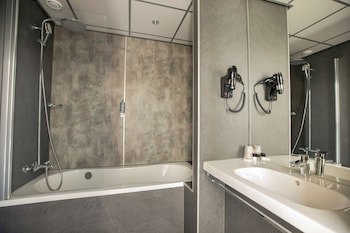 Flonk Hotel Groningen Zuid, Bw Signature Collection