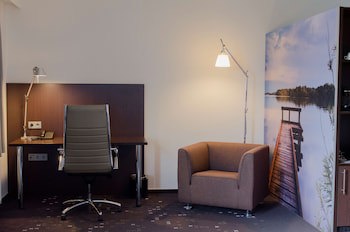 Flonk Hotel Groningen Zuid, Bw Signature Collection