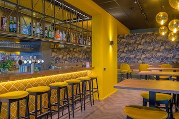 Flonk Hotel Groningen Zuid, Bw Signature Collection