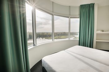 Flonk Hotel Groningen Zuid, Bw Signature Collection