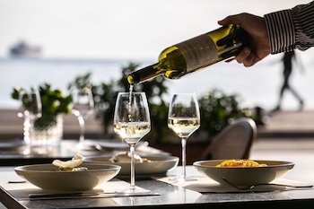 Daios Luxury Living