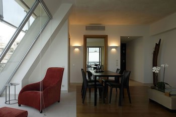 Daios Luxury Living