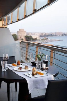 Daios Luxury Living