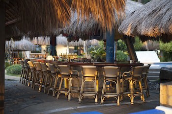 Pura Vida Beach & Dive Resort