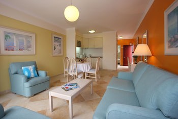 Canico Bay Club