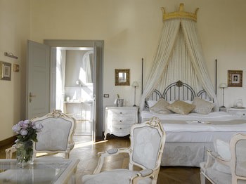 Chateau Mcely