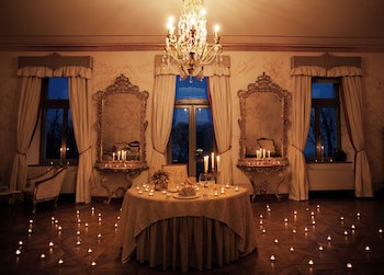 Chateau Mcely