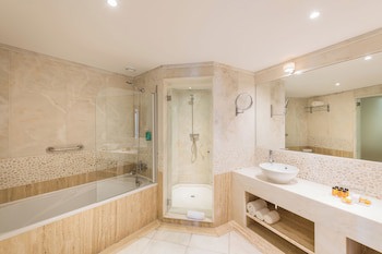 Sesimbra Oceanfront Hotel - Preferred Hotels And Resorts