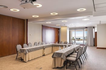 Sesimbra Oceanfront Hotel - Preferred Hotels And Resorts
