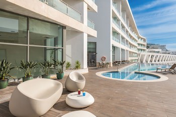 Sesimbra Oceanfront Hotel - Preferred Hotels And Resorts