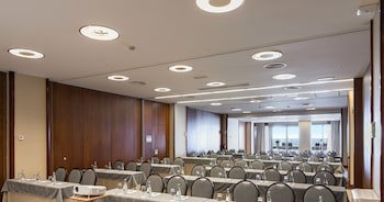 Sesimbra Oceanfront Hotel - Preferred Hotels And Resorts
