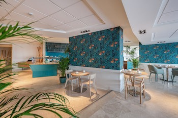 Sesimbra Oceanfront Hotel - Preferred Hotels And Resorts