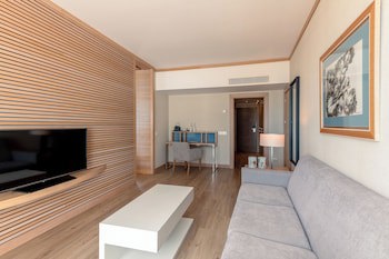 Sesimbra Oceanfront Hotel - Preferred Hotels And Resorts