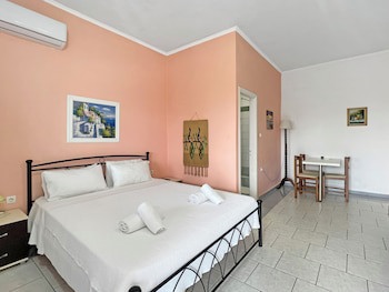 Andromaches Holiday Apartments