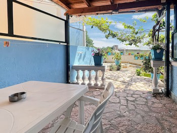 Andromaches Holiday Apartments