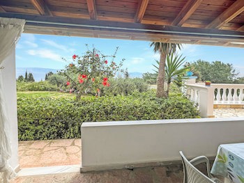 Andromaches Holiday Apartments