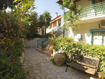 Andromaches Holiday Apartments