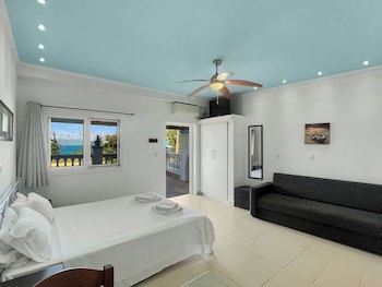 Andromaches Holiday Apartments