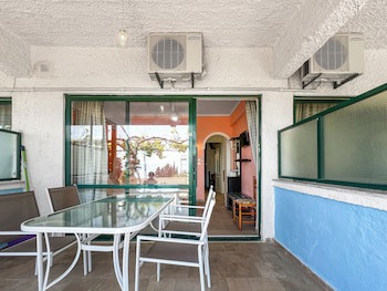 Andromaches Holiday Apartments