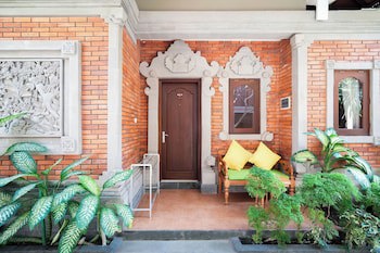 Adi Dharma Hotel Legian