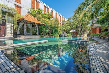 Adi Dharma Hotel Legian